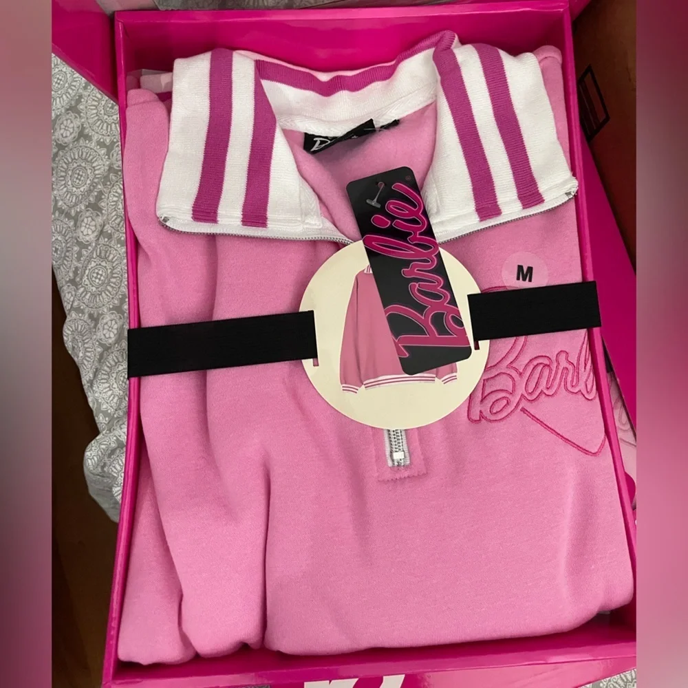 PINk BARBIE sweater white gift box Size M/L/XL